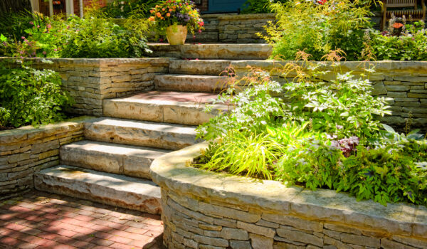 All Natural Premium stone landscaping supplier - DeezRocks - Rock Yards in Cle Elum, WA and Clark Fork, ID