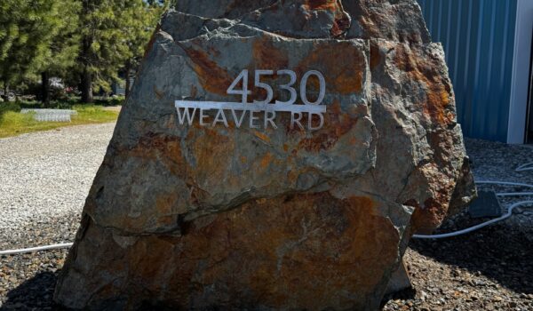 custom-stone-signs-for-business-washington-idaho
