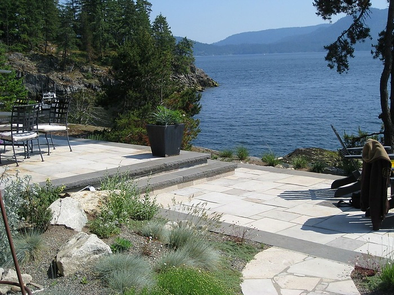 flagstone-terrace-lake-view-cle-elum-washington-deezrocks