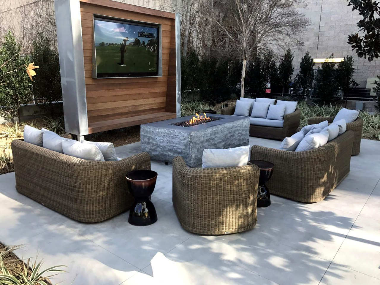 modern-stone-fire-stone-outdoor-tv-lounge-patio-deezrocks-clark-fork-idaho