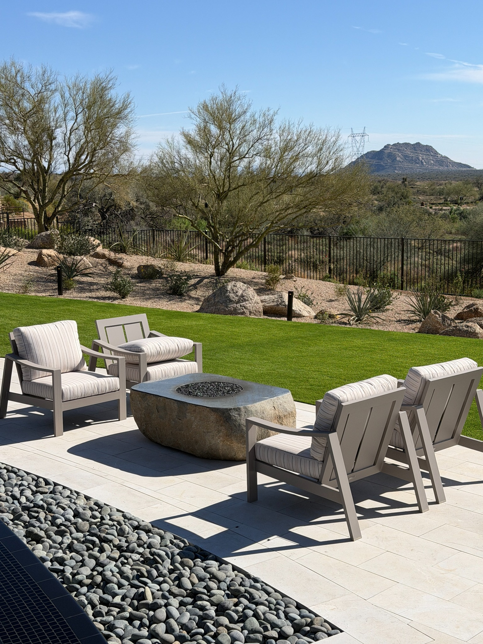 natural-boulder-fire-feature-desert-patio-seating-area-deezrocks-clark-fork-idaho
