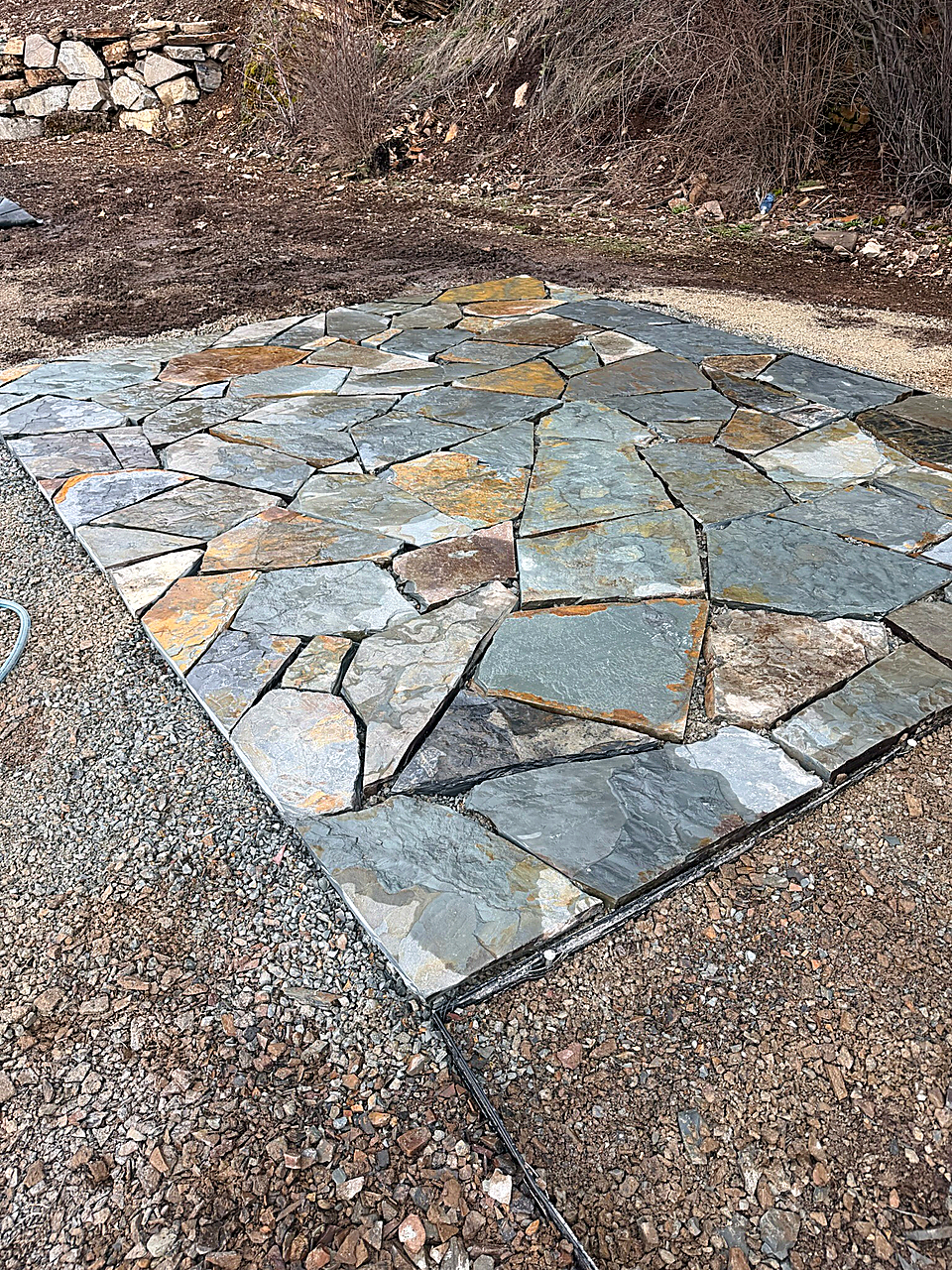 natural-unique-flagstone-patio-cle-elum-washington-deezrocks