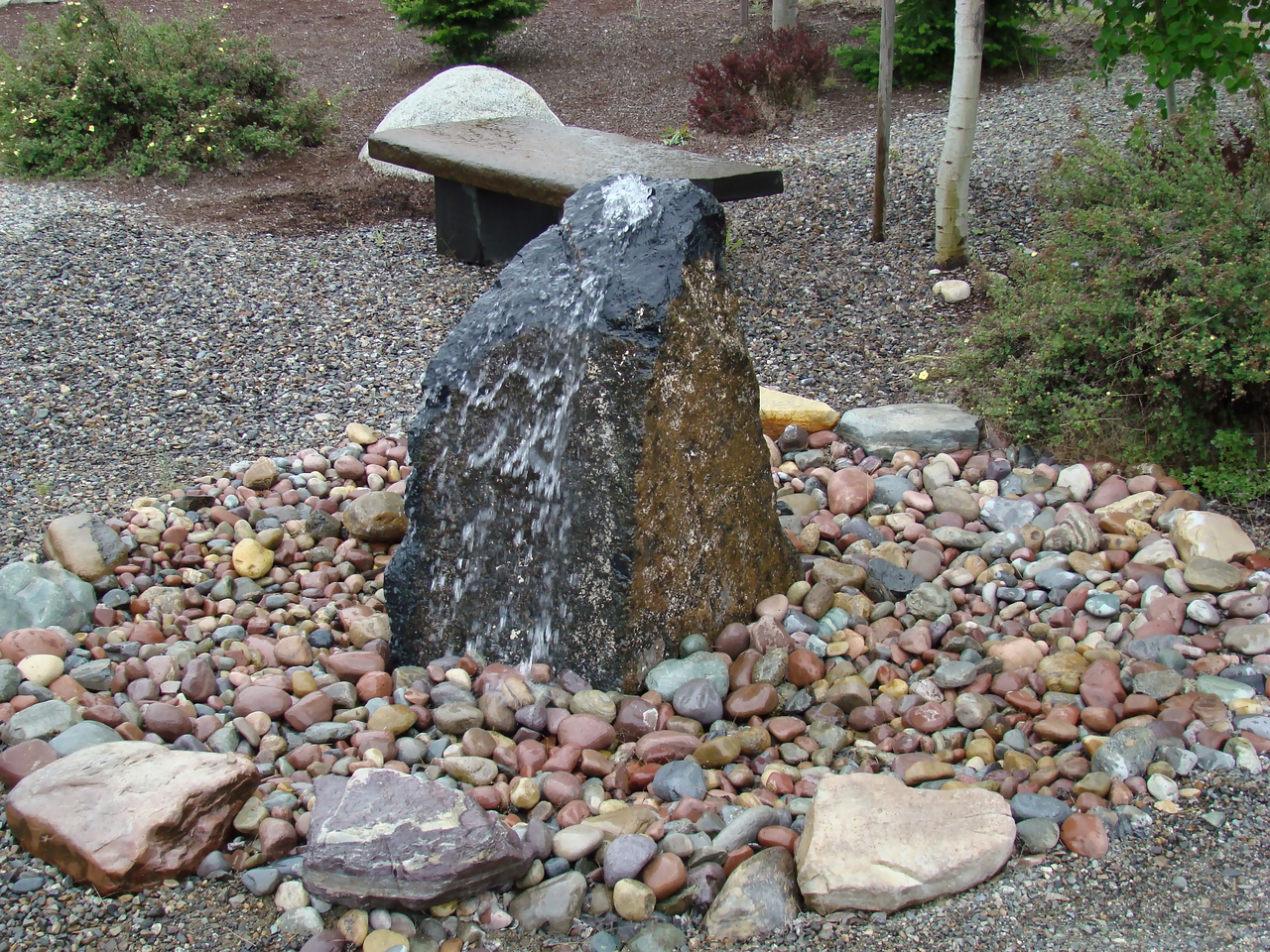 premium-stone-water-feature-unique-design-cle-elum-washington-deezrocks